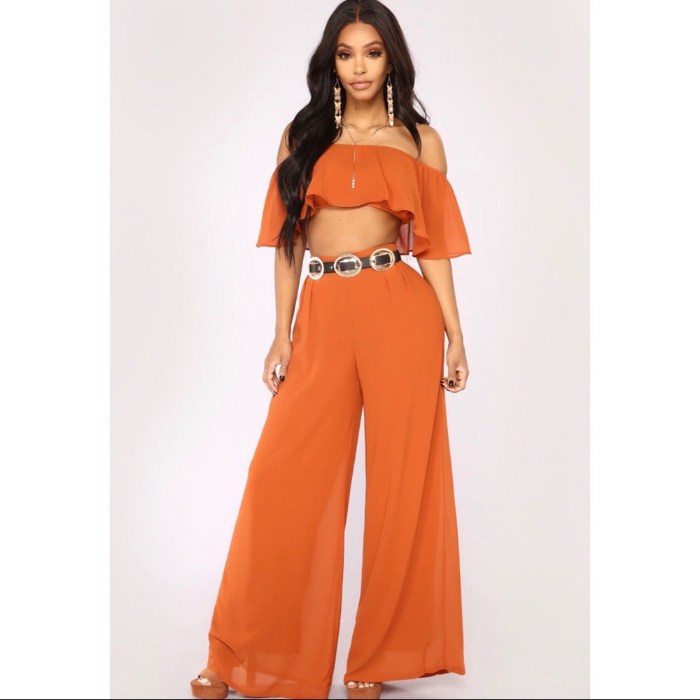 Fashion Nova Low Rider wide leg Pant Set